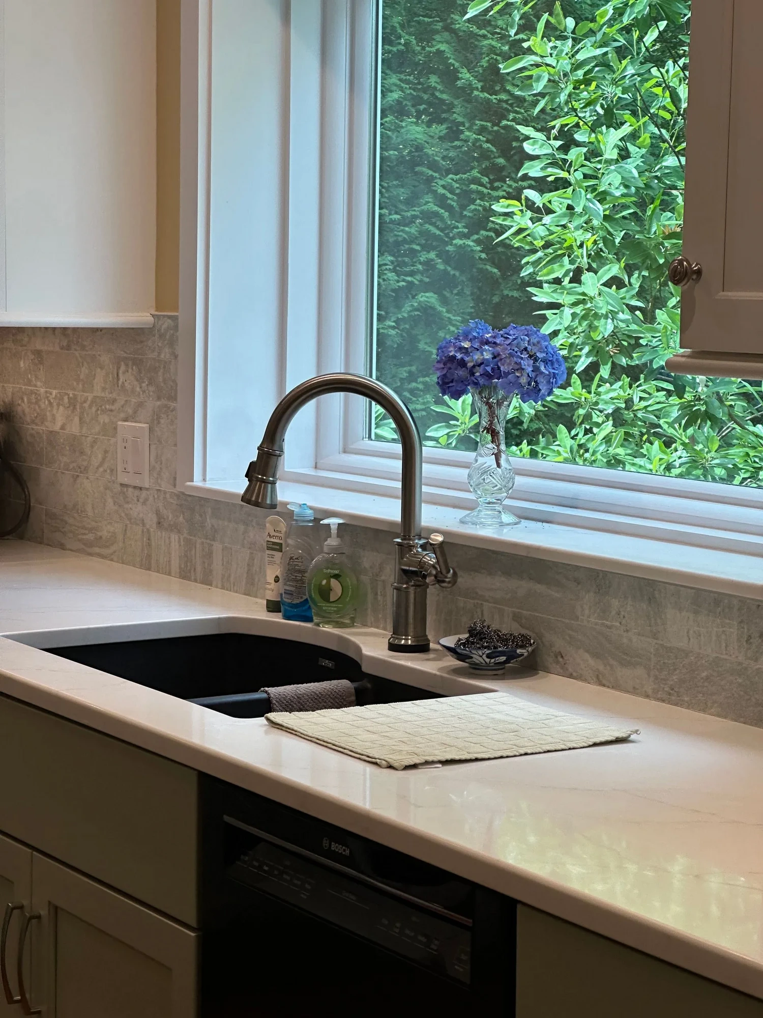 Hudson Sage & White Two-Tone Kitchen — view 14