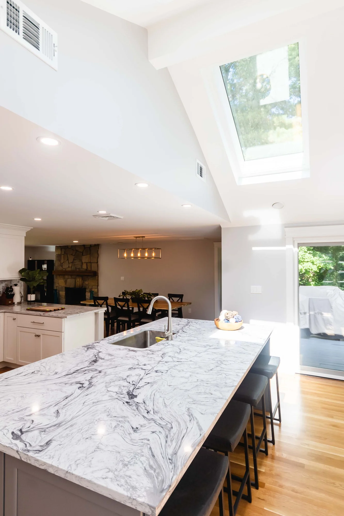 Wayland Warm Wood & White Kitchen — view 5