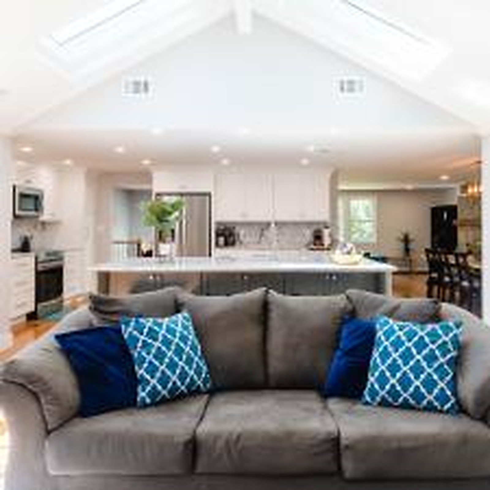 Wayland Warm Wood & White Kitchen — view 22