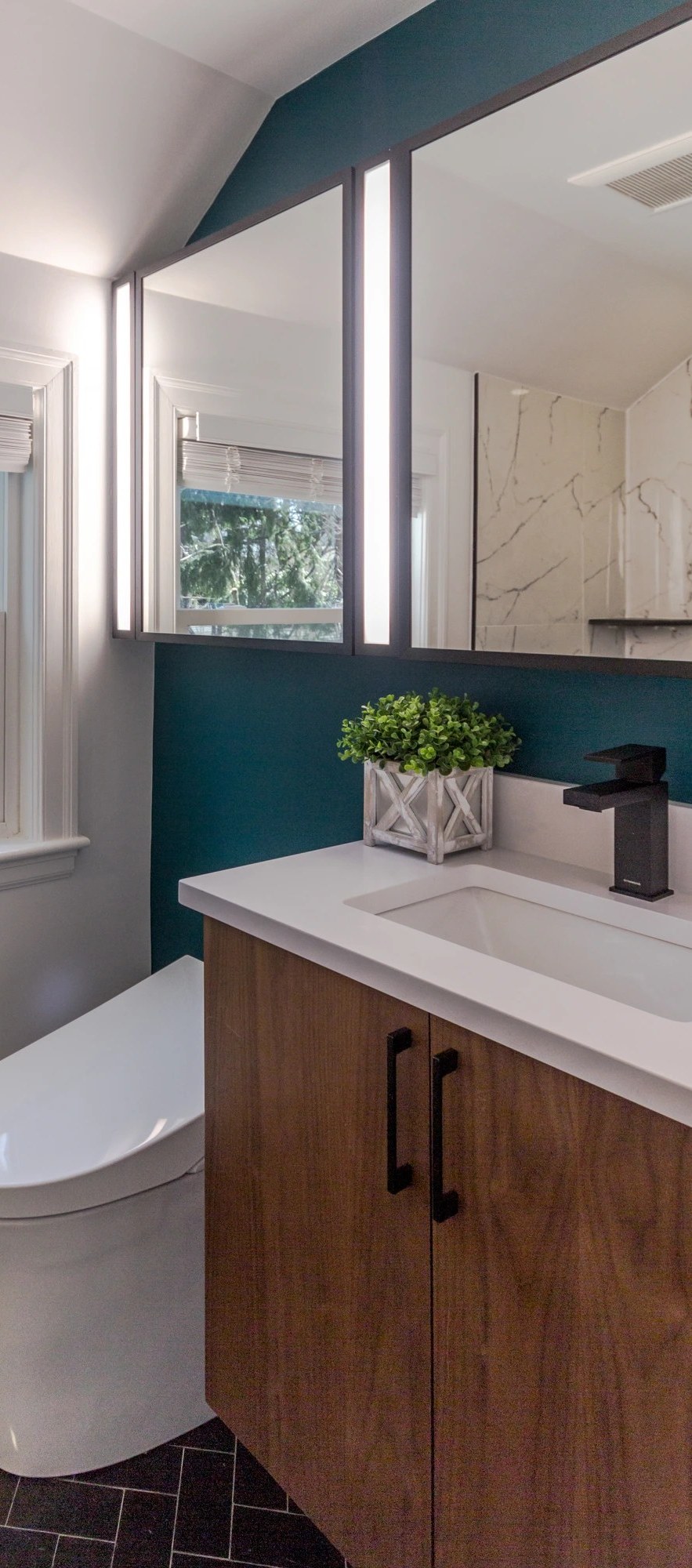Wellesley Contemporary Bath