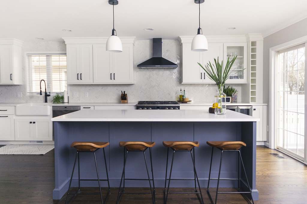 Waltham White Shaker Farmhouse Kitchen